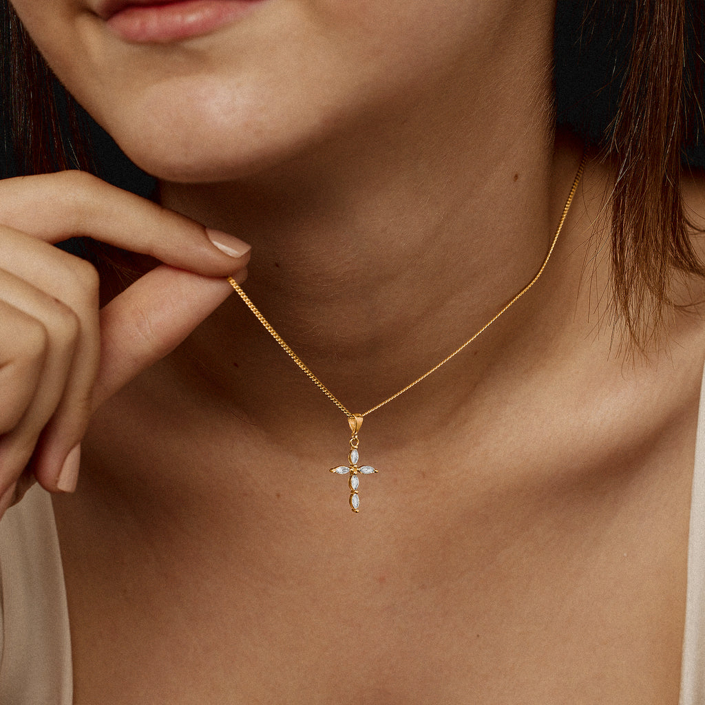 Dainty Cross Necklace - 925k Sterling Silver