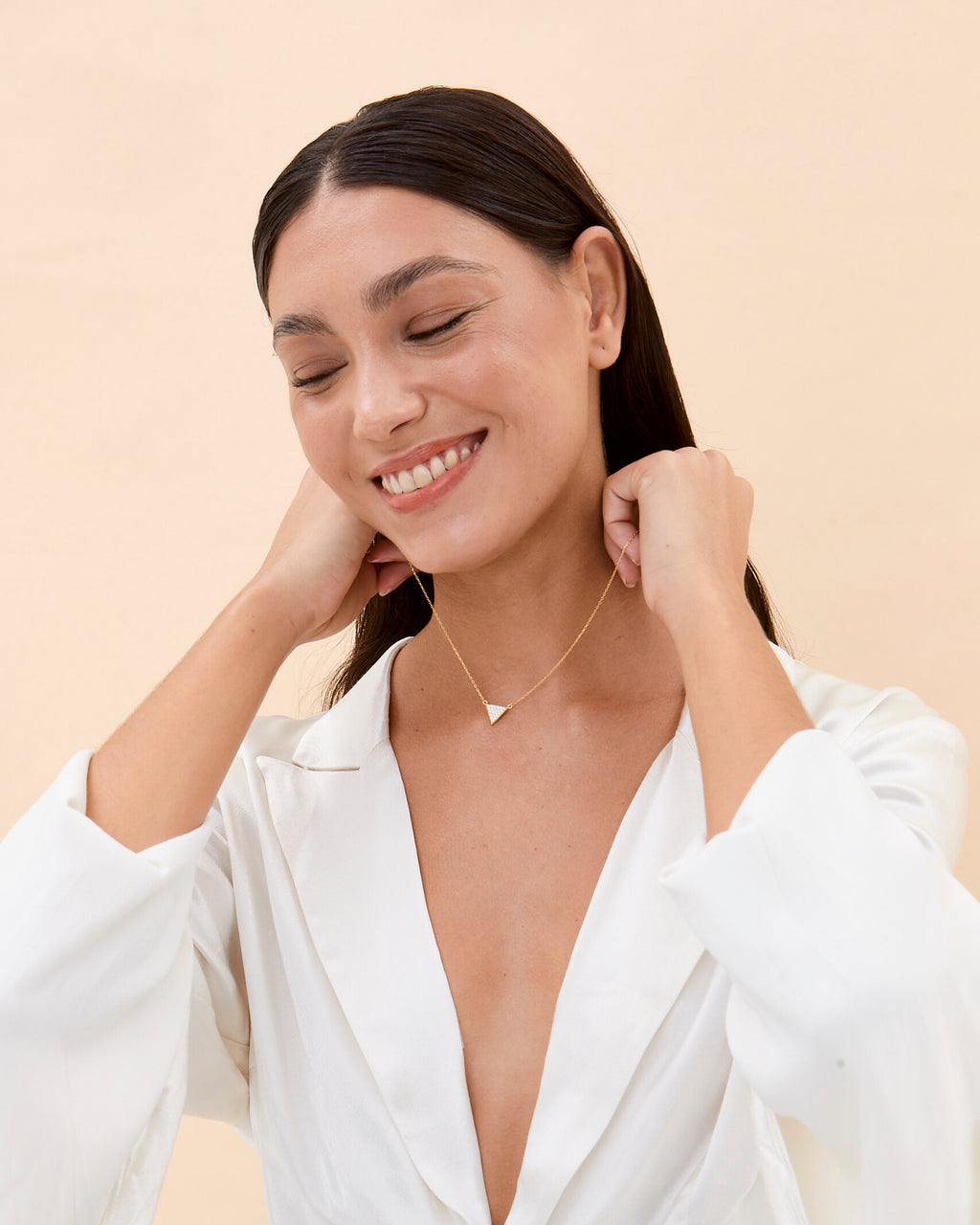 Delicate Triangle Pendant Necklace - Dainty Necklace