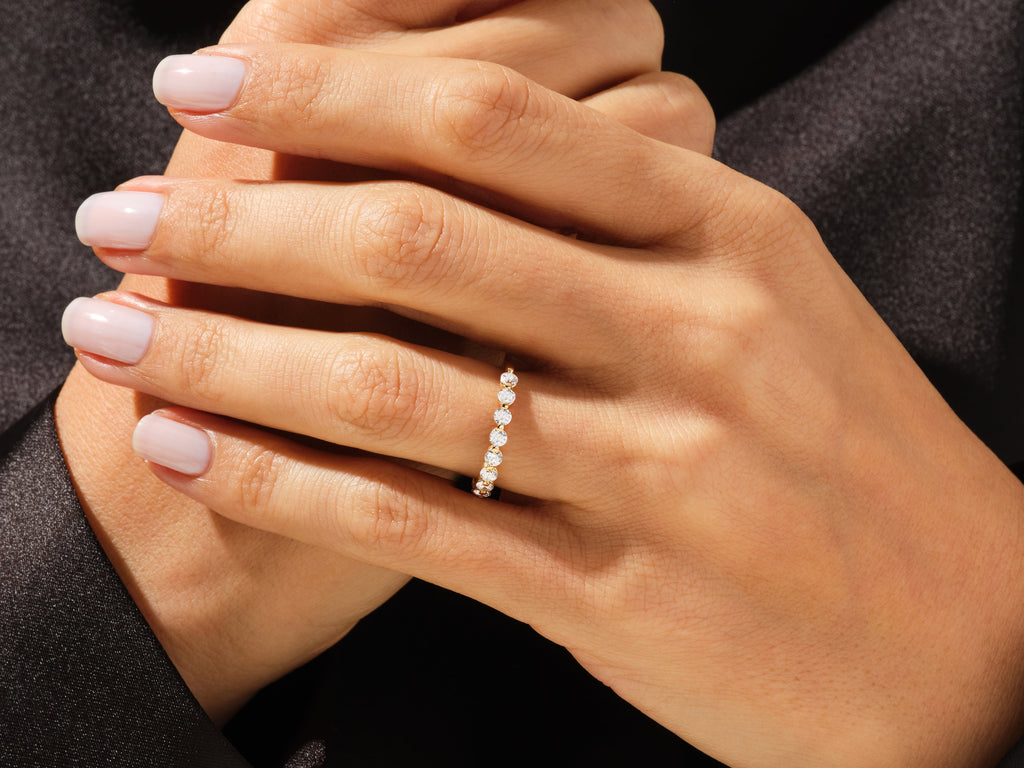 Floating Nine Stone Anniversary Band (0.45 CT TW)