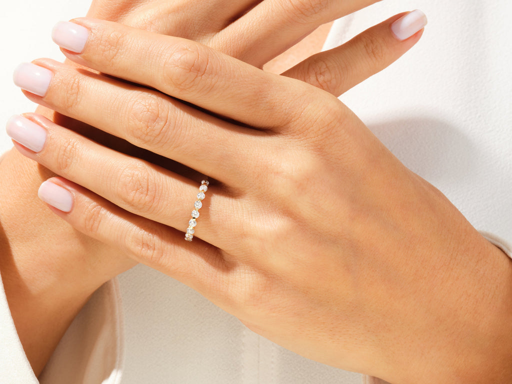Floating Nine Stone Anniversary Band (0.45 CT TW)
