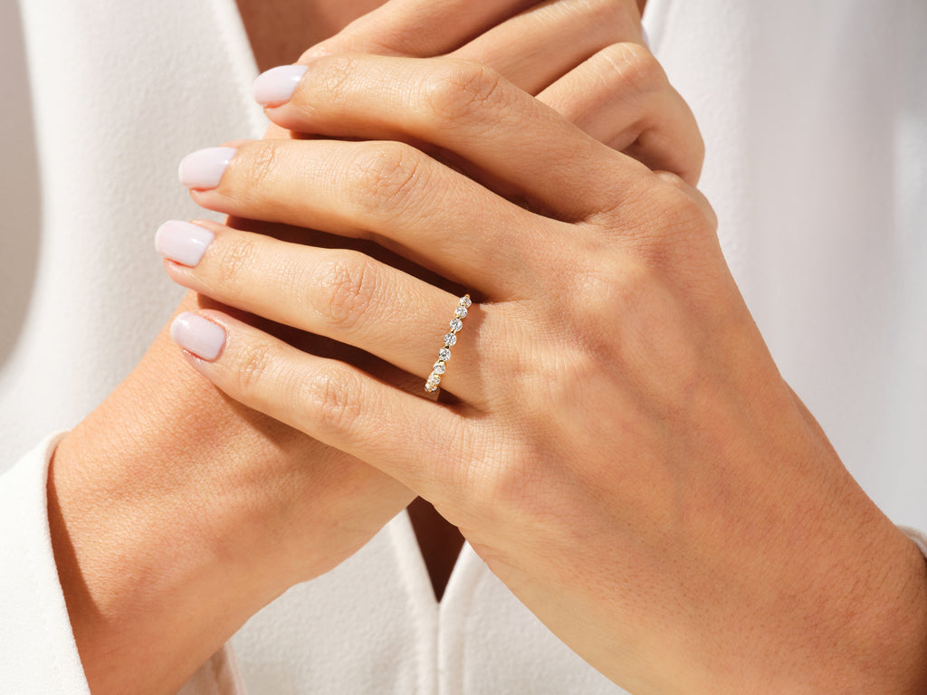 Floating Eleven Stone Anniversary Band (0.55 CT TW)