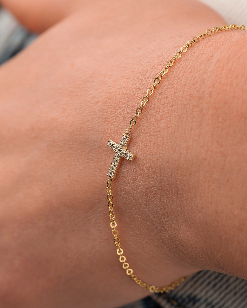 Cross Bracelet - Dainty Faith Jewelry - Elegant Gift for Her