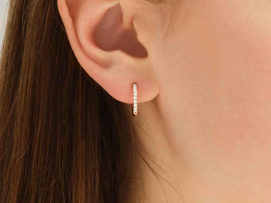 Tiny Huggies (0.30 ct tw)
