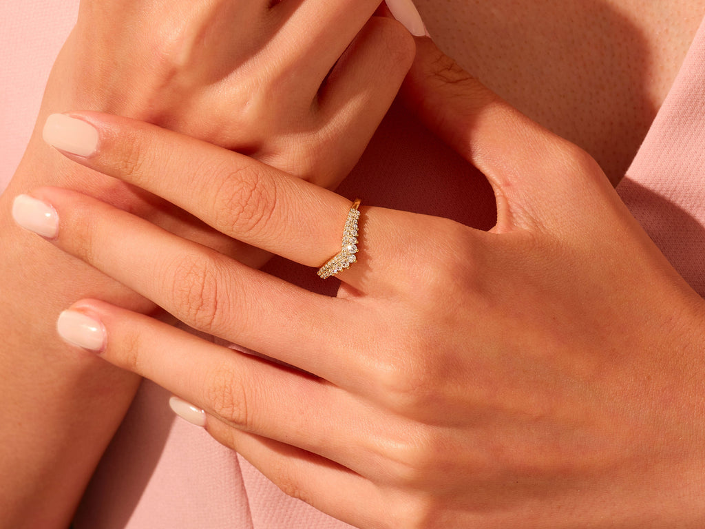 Tiara Wedding Band
