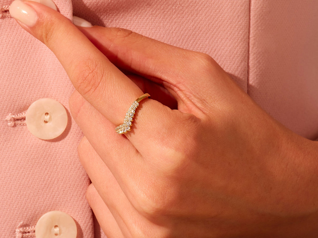 Tiara Wedding Band