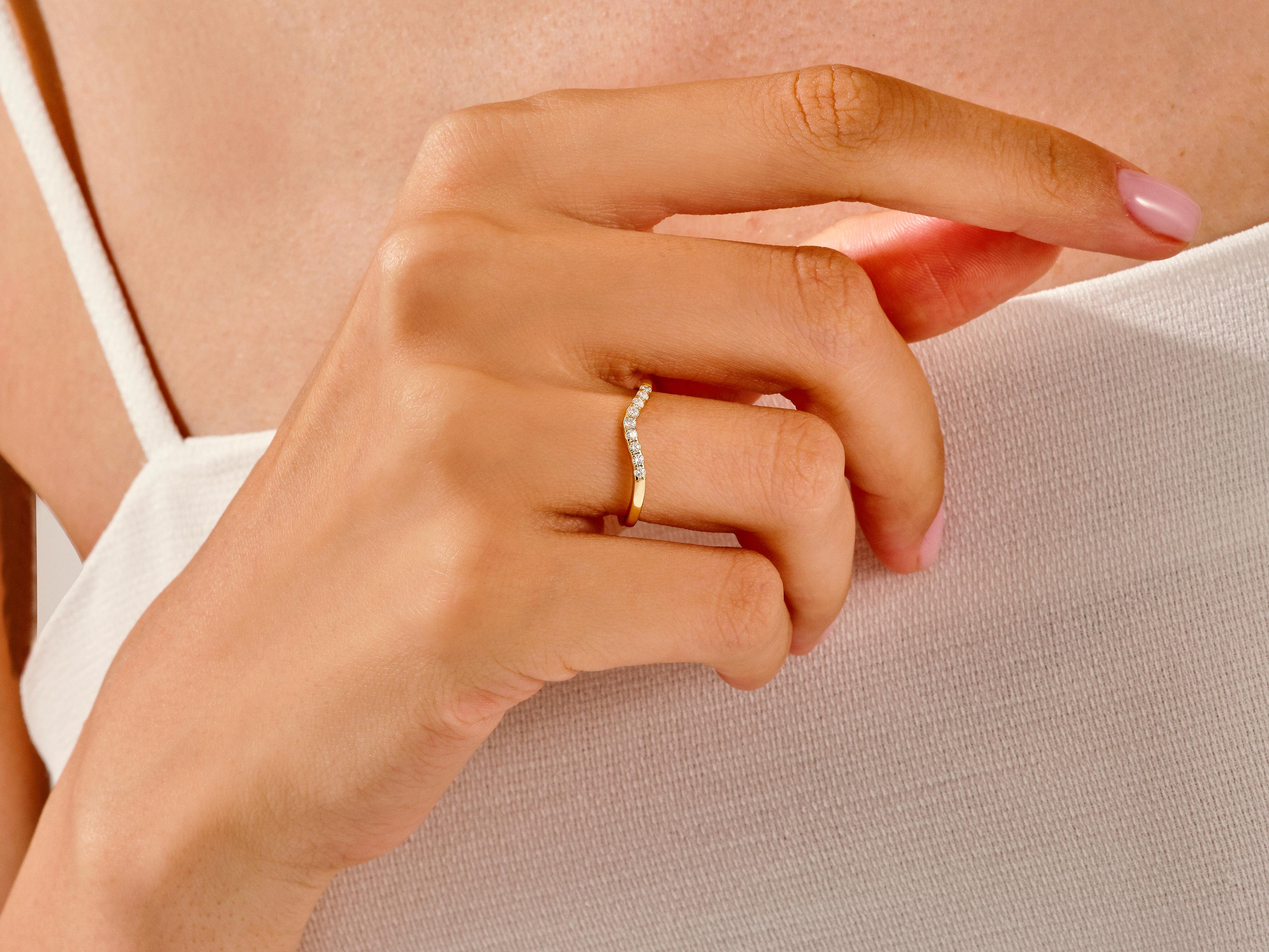 U-Curved Wedding Band