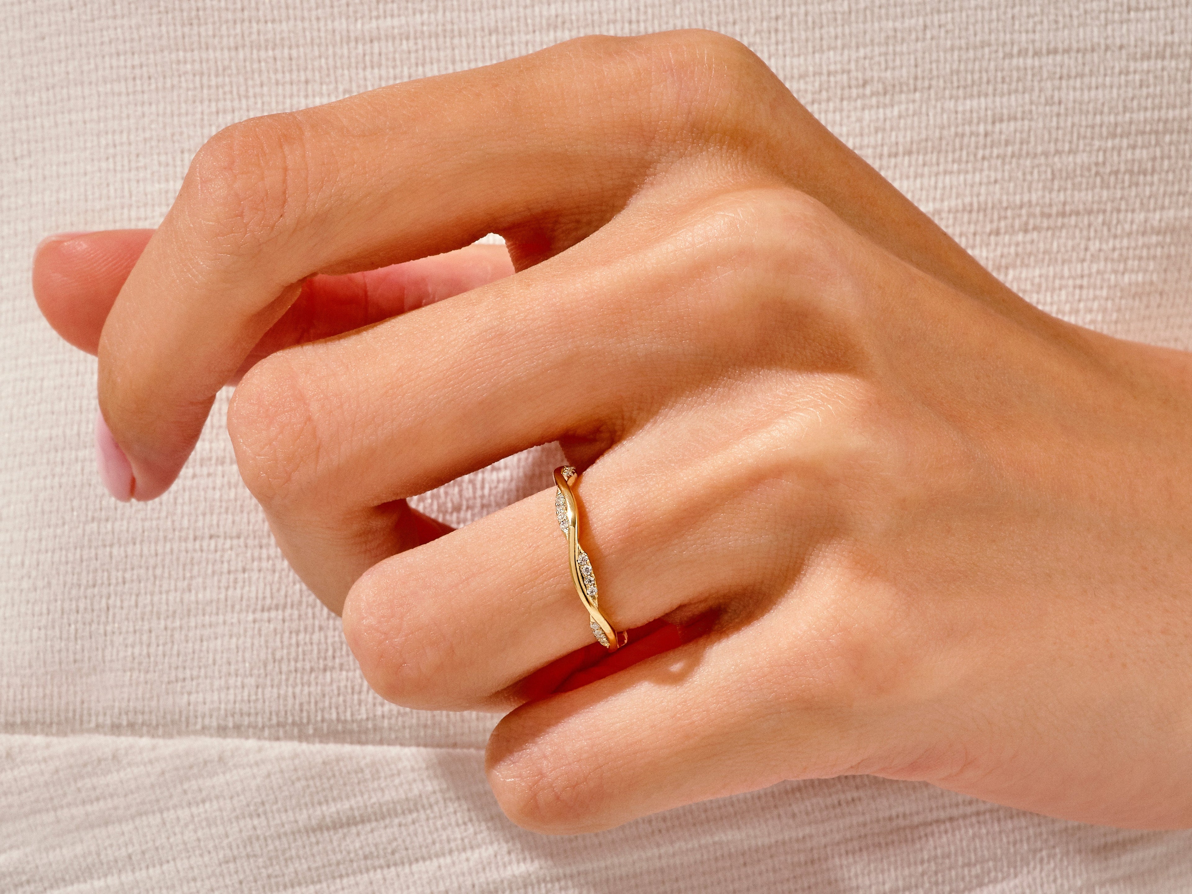 Twisted Vine Wedding Band