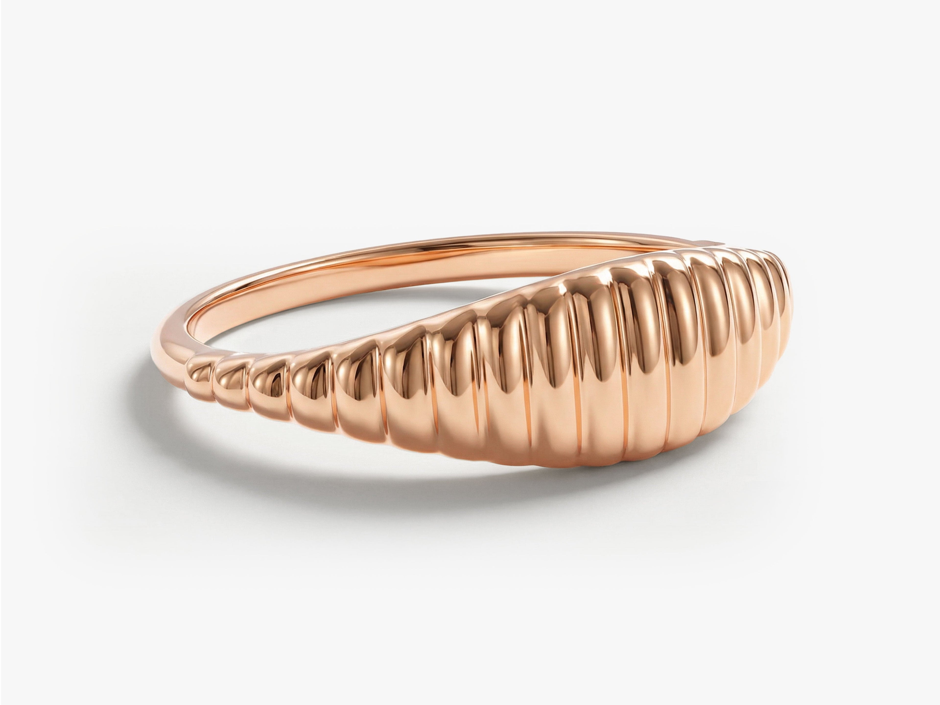 Minimalist Wavy Signet Ring