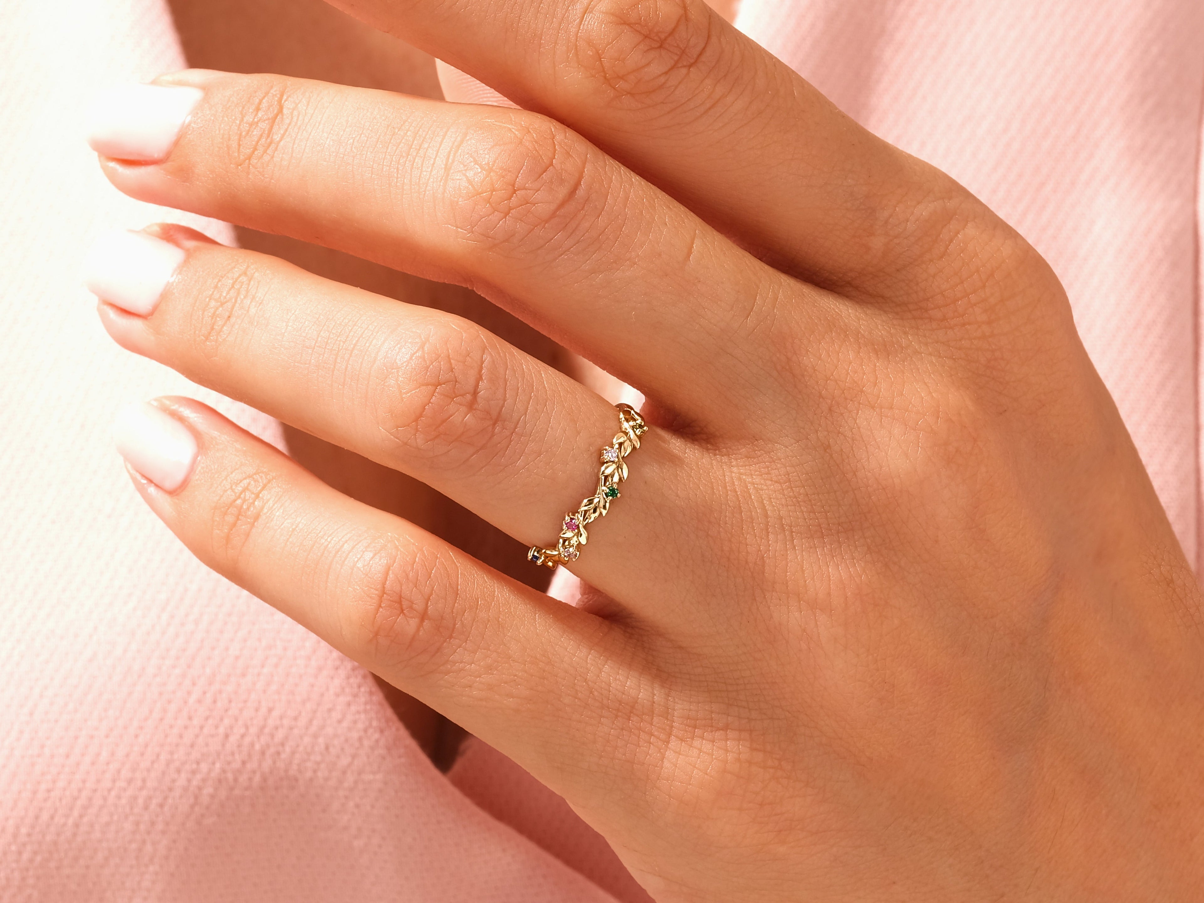 Mother's Floral Birthstone Ring in 14k Solid Gold