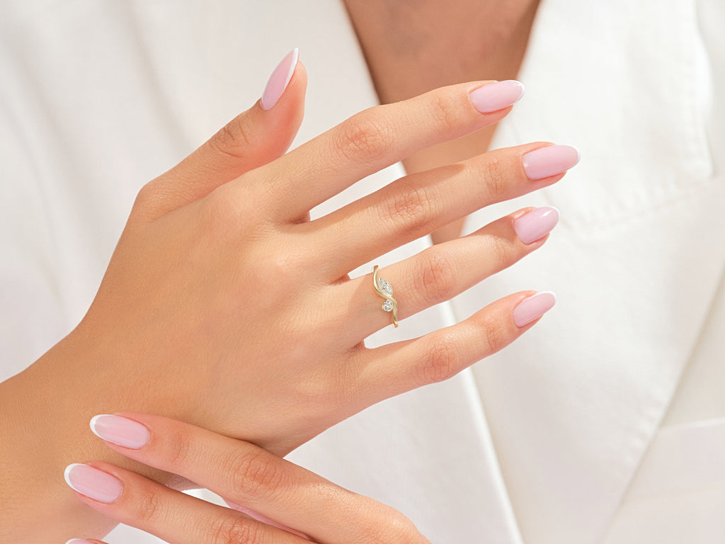 Wavy Promise Ring