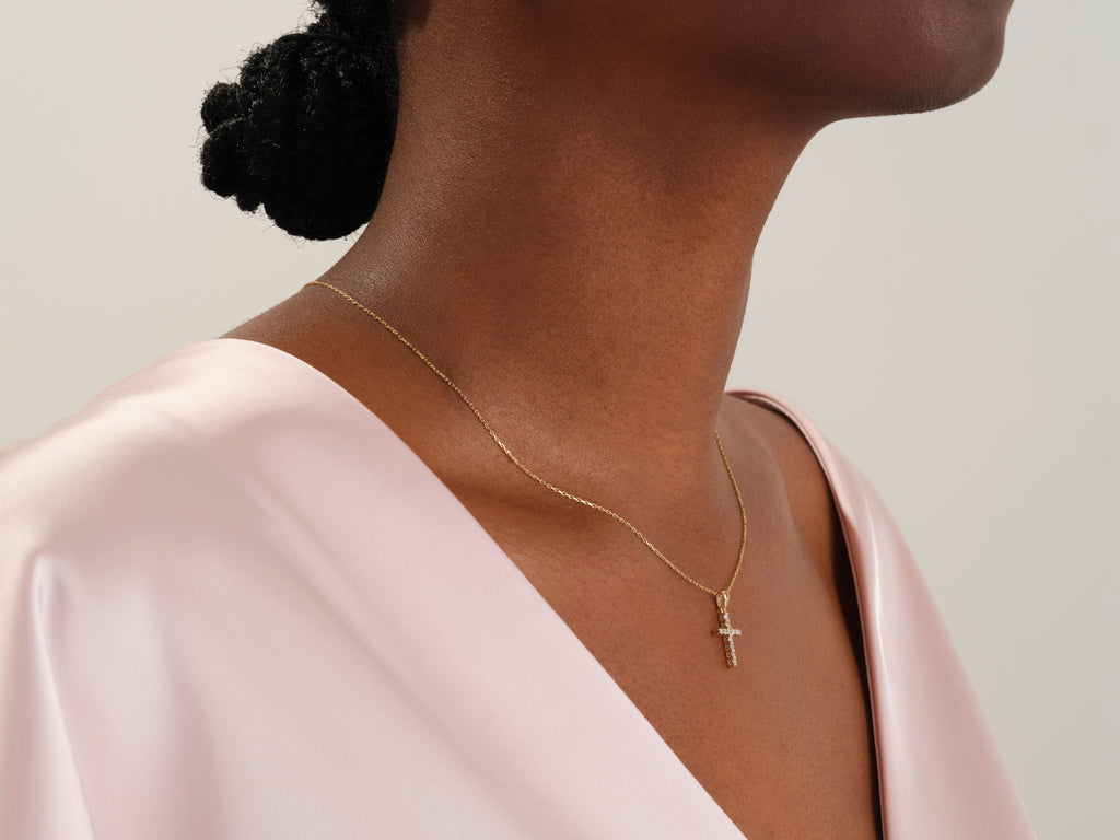 Cross Pendant (0.22 CT)