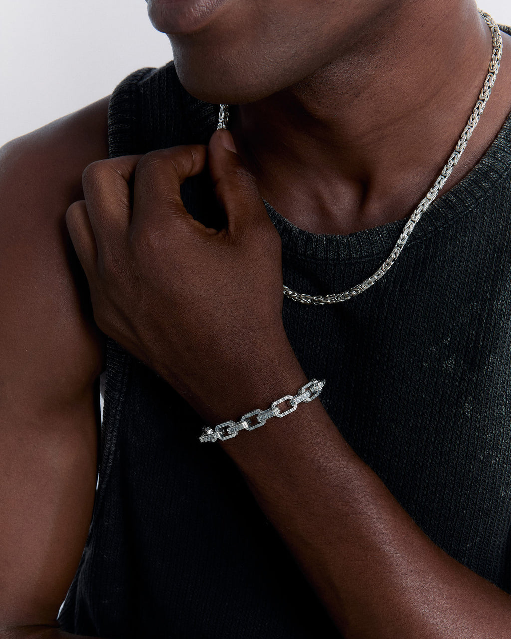 Delicately Engraved Paperclip Bracelet - 925k Sterling Silver