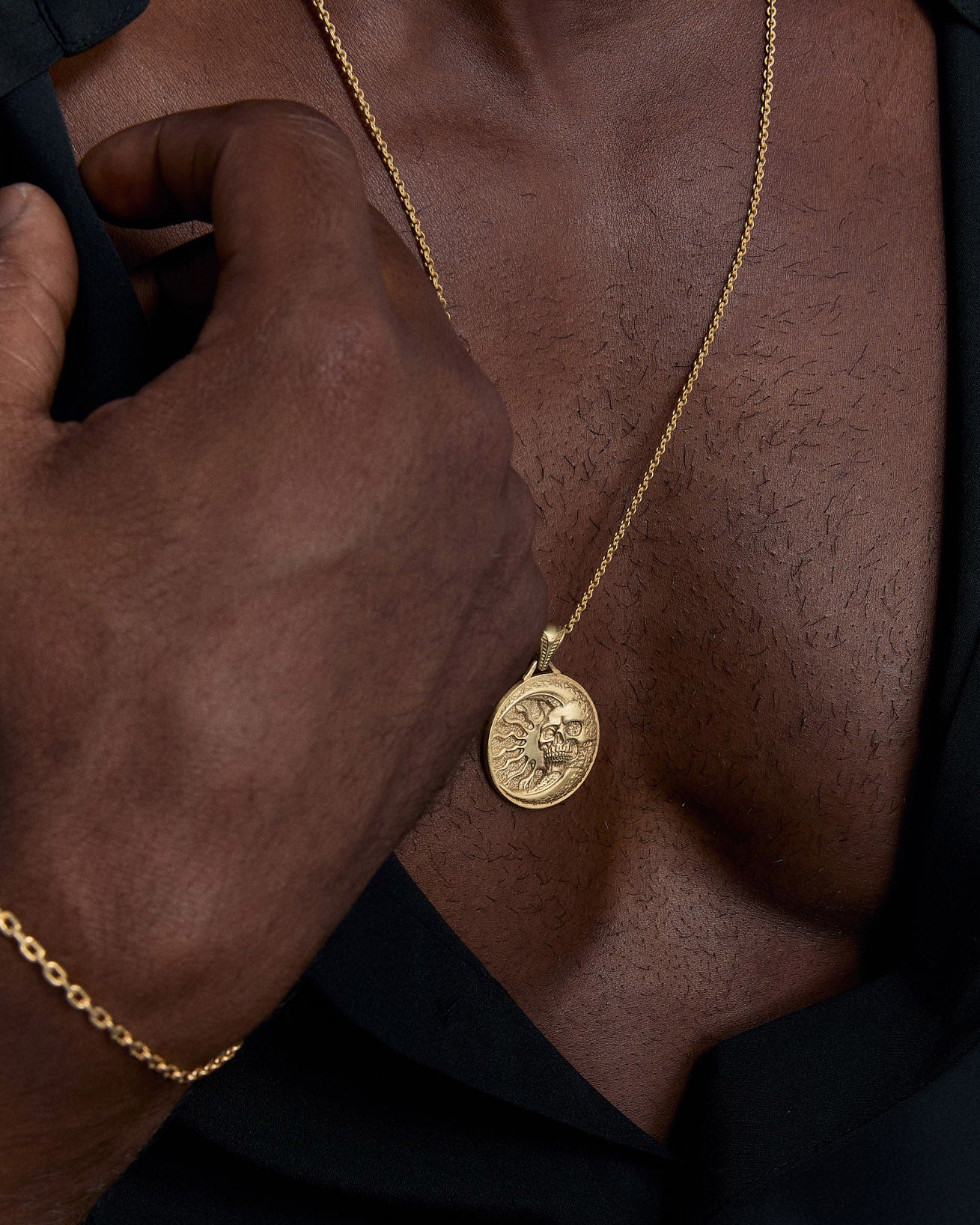 Medallion Necklace - 925k Sterling Silver