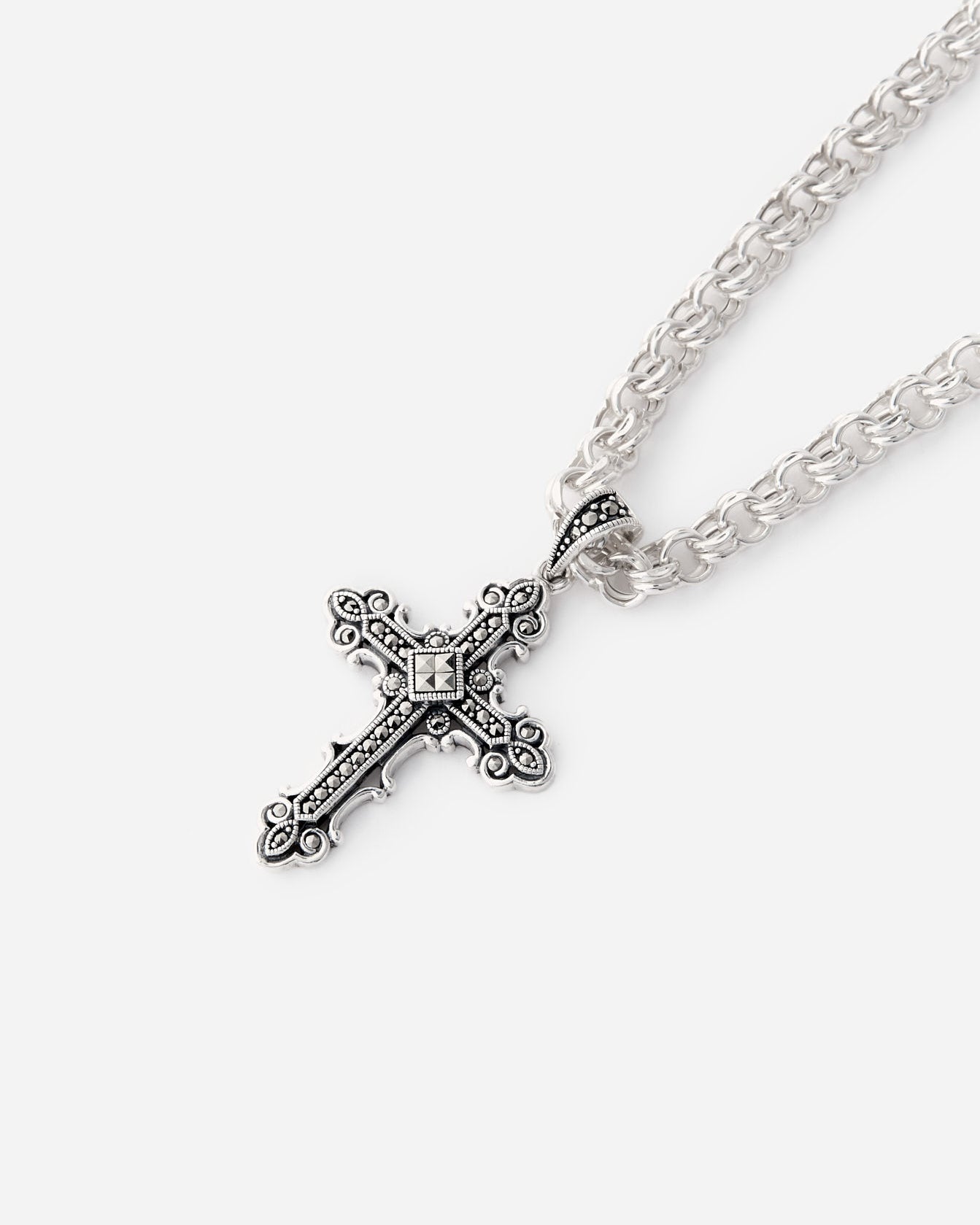 Engraved Cross Necklace with 4 Onyx Stone Details - 925k Sterling Silver