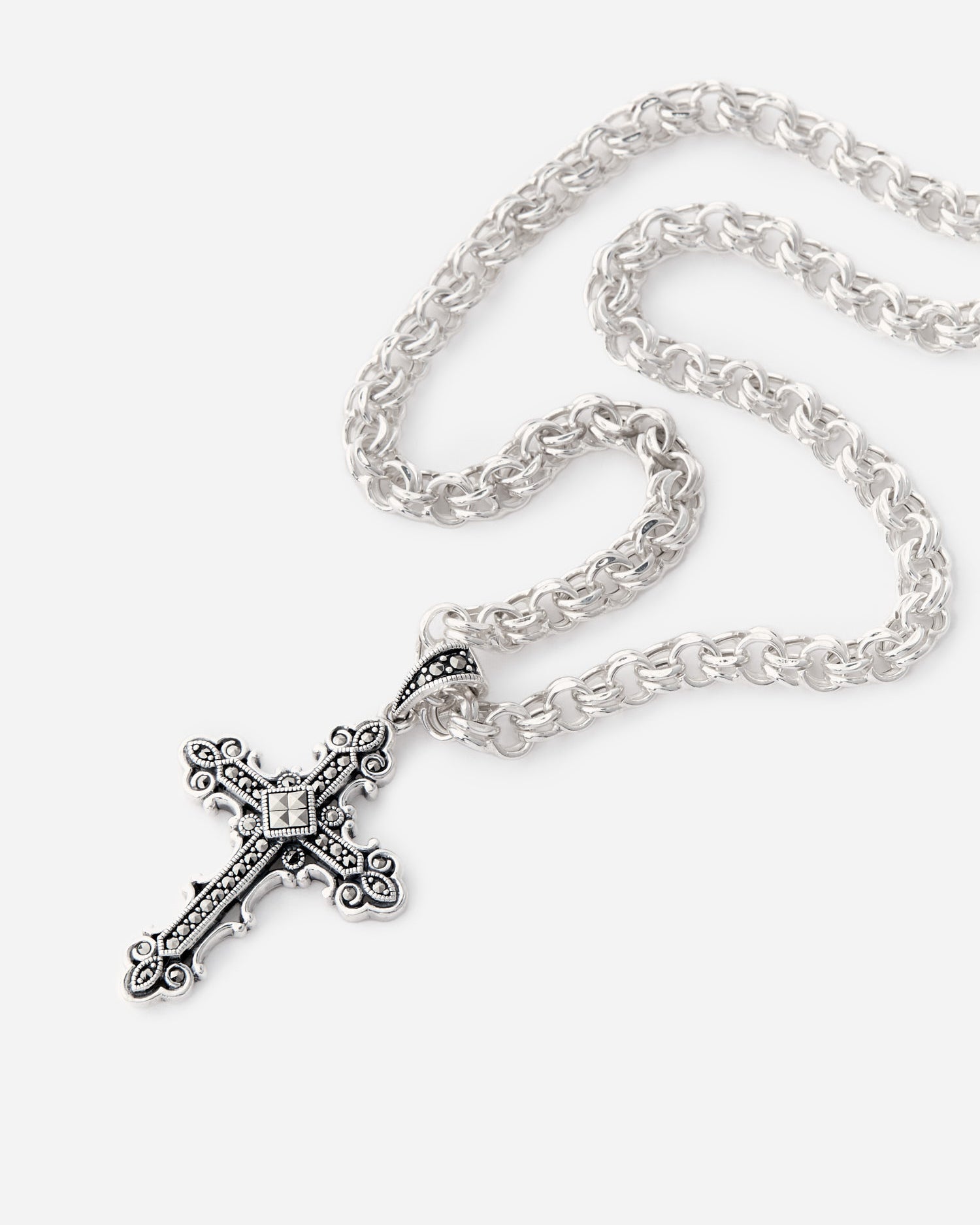 Engraved Cross Necklace with 4 Onyx Stone Details - 925k Sterling Silver