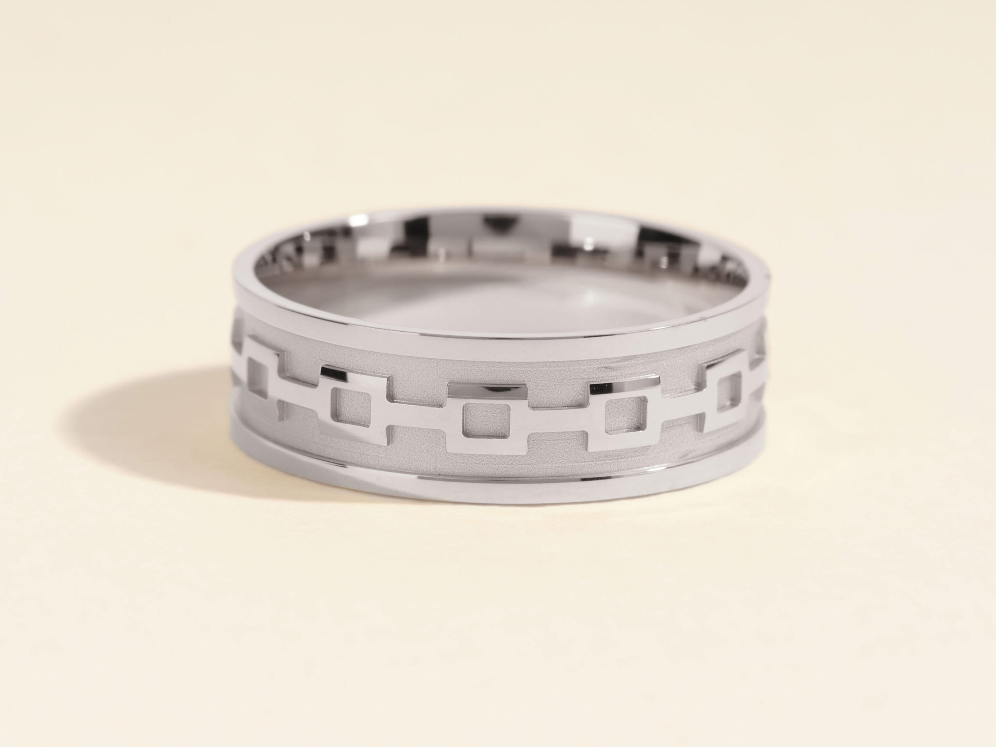 7mm Celtic Pattern Men's Wedding Band