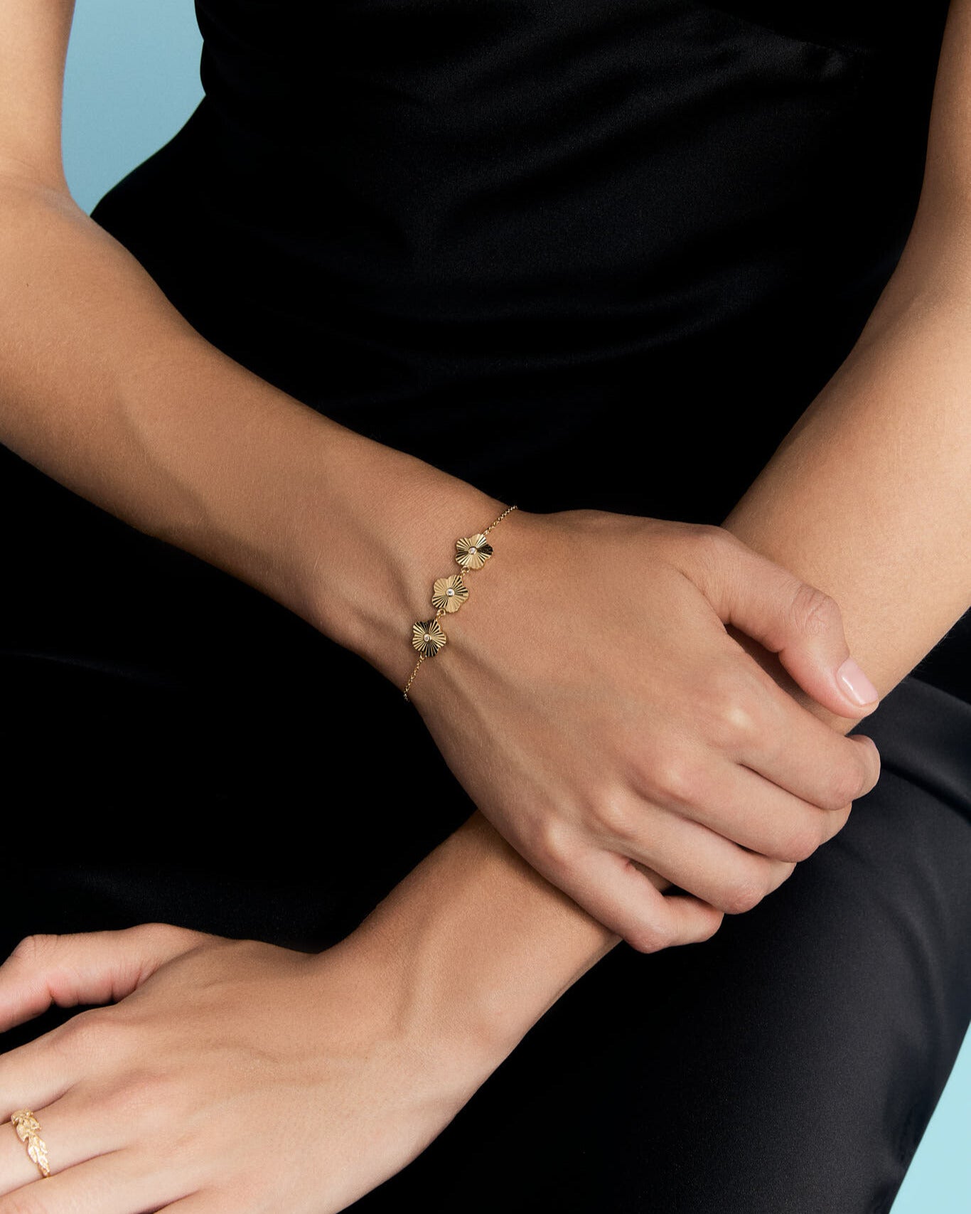 Cubic Zirconia Dainty Flower Bracelet - 925k Sterling Silver