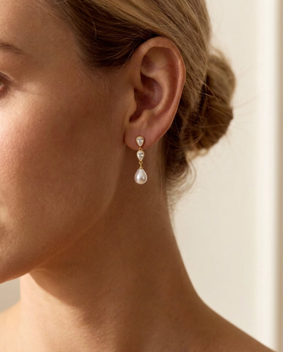 Elegant Pearl & Crystal Teardrop Drop Earrings in Gold