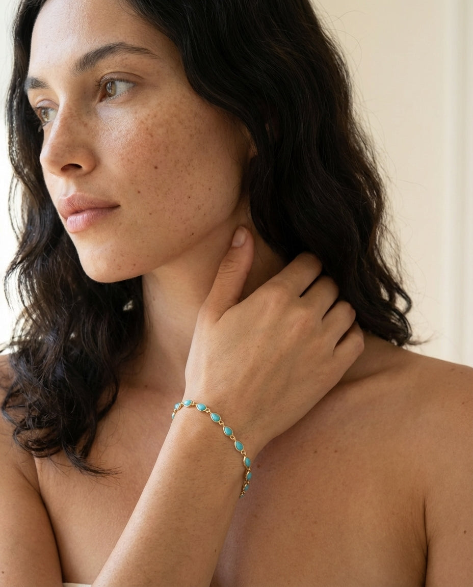 Delicate Teardrop Turquoise Gold Chain Bracelet