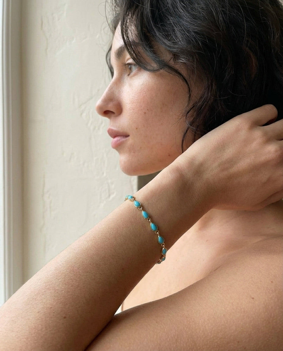 Delicate Teardrop Turquoise Gold Chain Bracelet