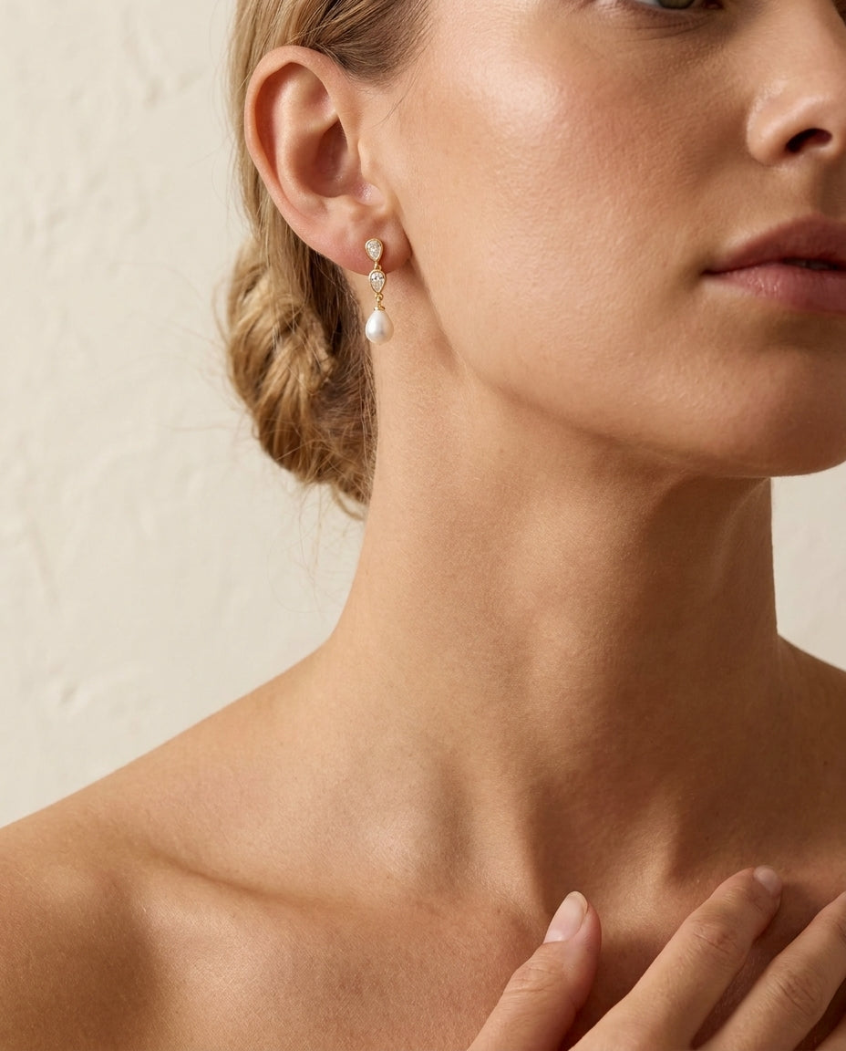 Elegant Pearl & Crystal Teardrop Drop Earrings in Gold