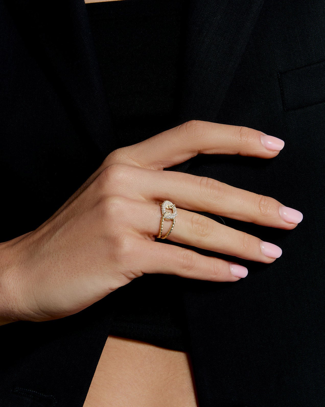 Rope Chain Link Ring with Pavé Gemstone - 14k Solid Gold