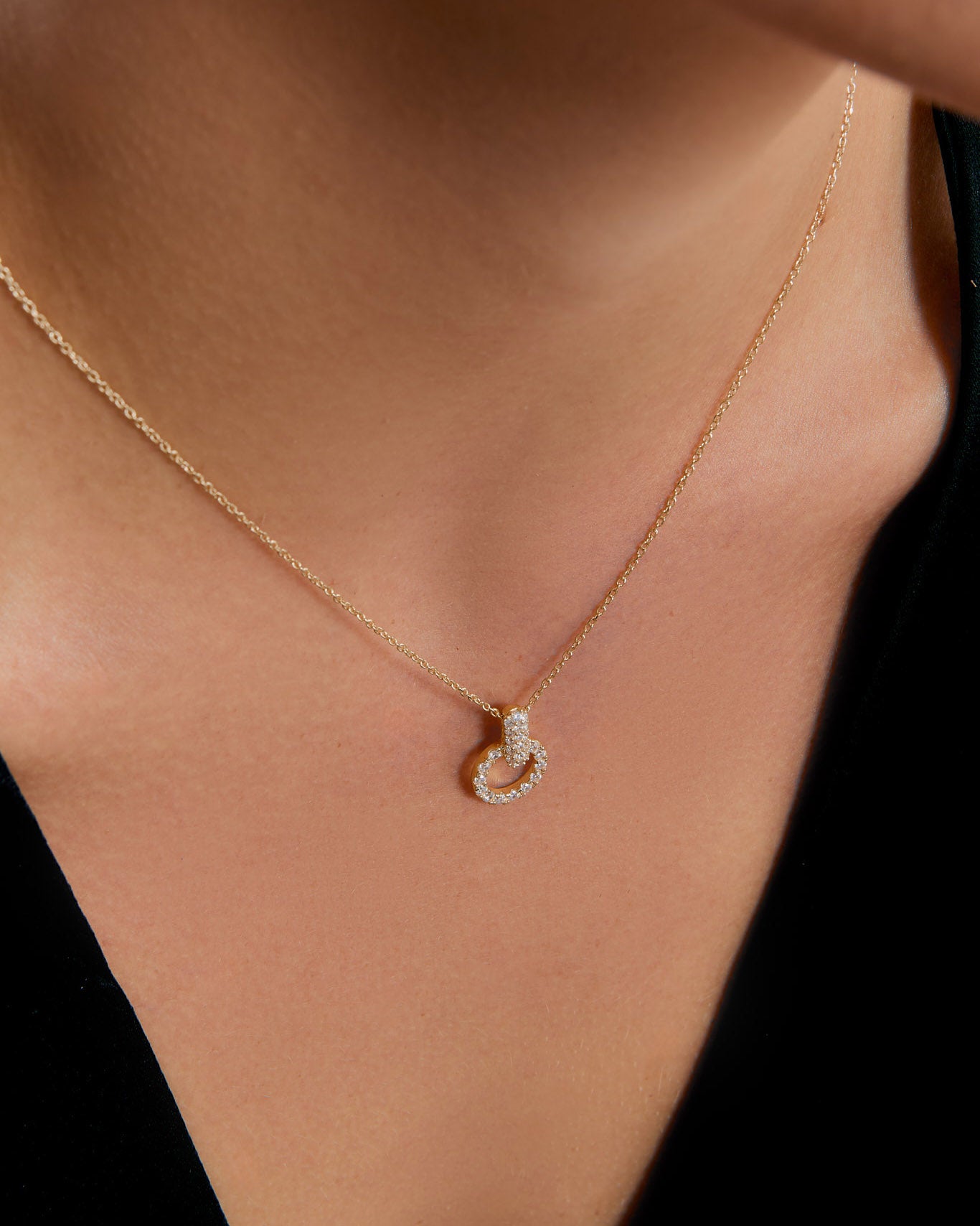 Timeless Circle Pendant Necklace