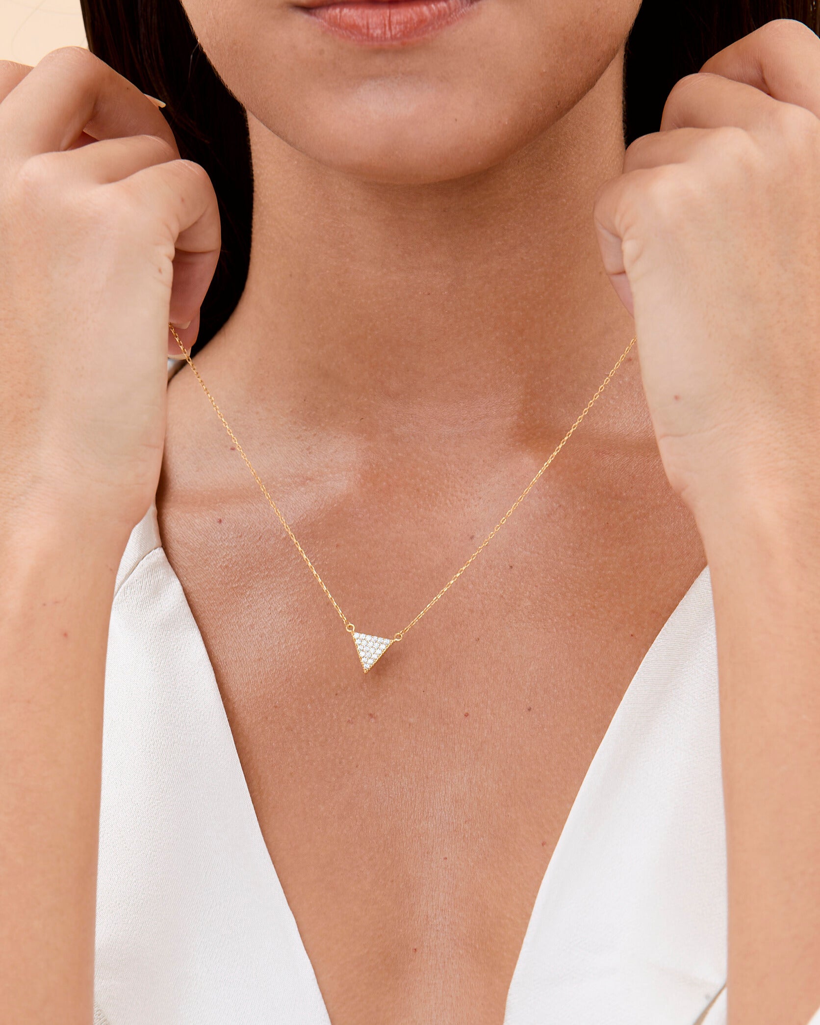 Delicate Triangle Pendant Necklace - Dainty Necklace
