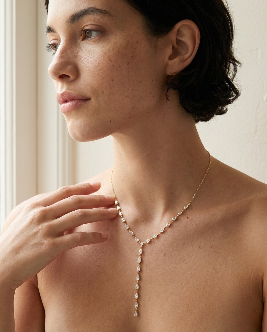 Elegant Teardrop Diamond Lariat Y-Necklace in Gold