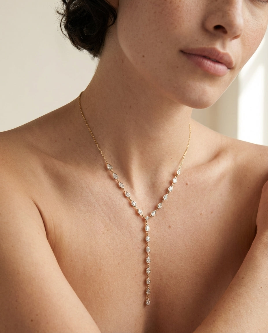 Elegant Teardrop Diamond Lariat Y-Necklace in Gold