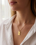 Personalized Birth Flower Necklace with Custom Name & Stone